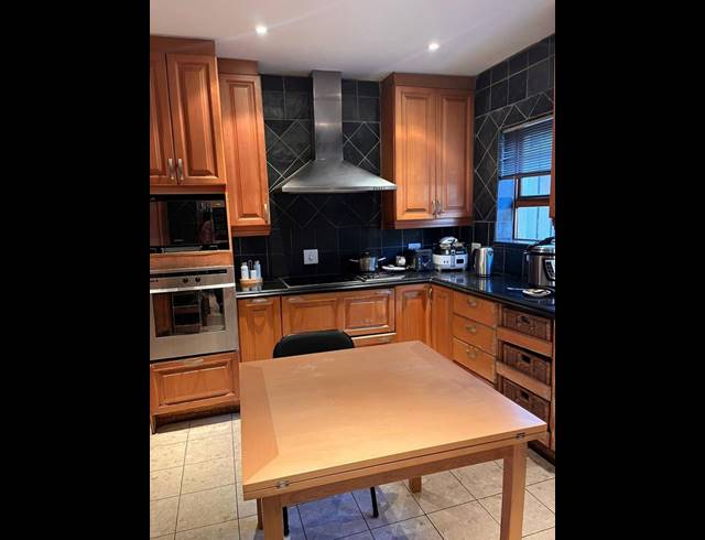 3 BEDROOM HOUSE FOR SALE IN KENSINGTON